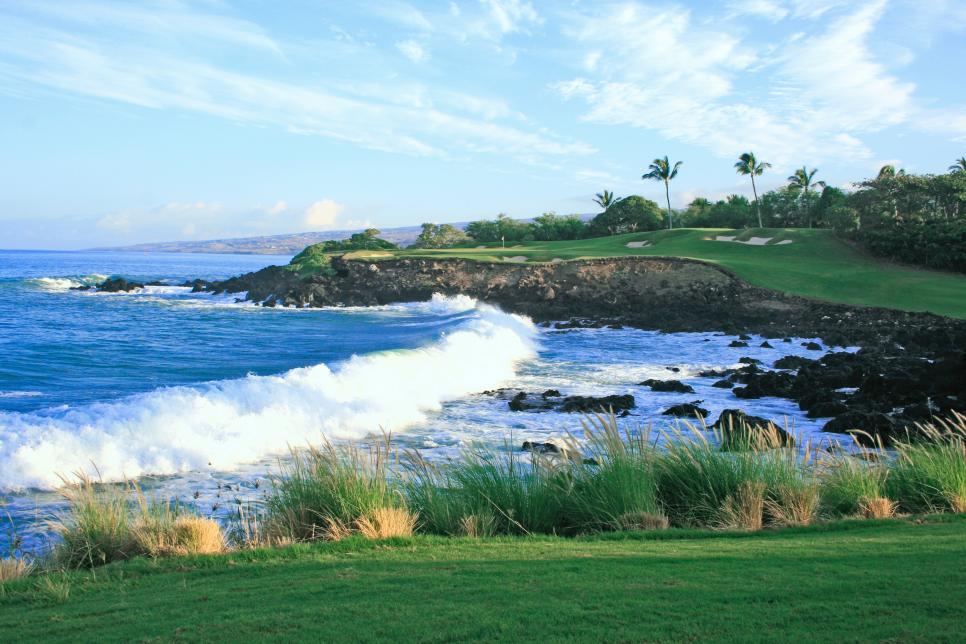 141 - Mauna Kea - third hole - courtesy of Mauna Kea Beach Hotel.jpg